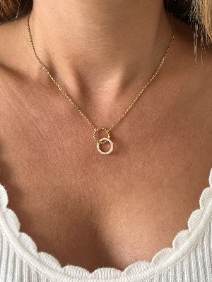 Collier Dana