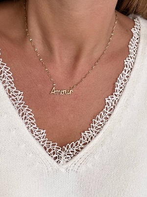 Collier Amour script