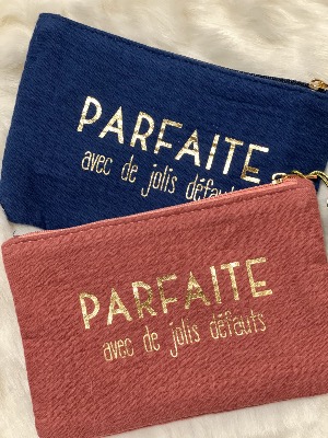 Pochette "Parfaite avec de jolis défauts" 